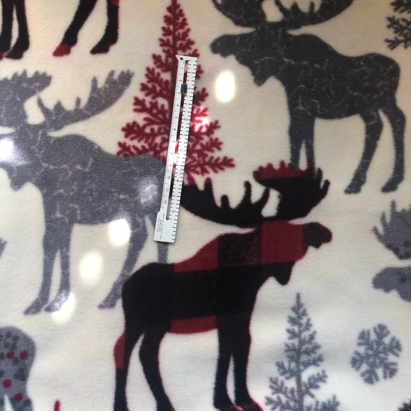 Christmas Moose and Christmas Trees Reversible with Buffalo Print 36”x62” - Picture 5 of 7